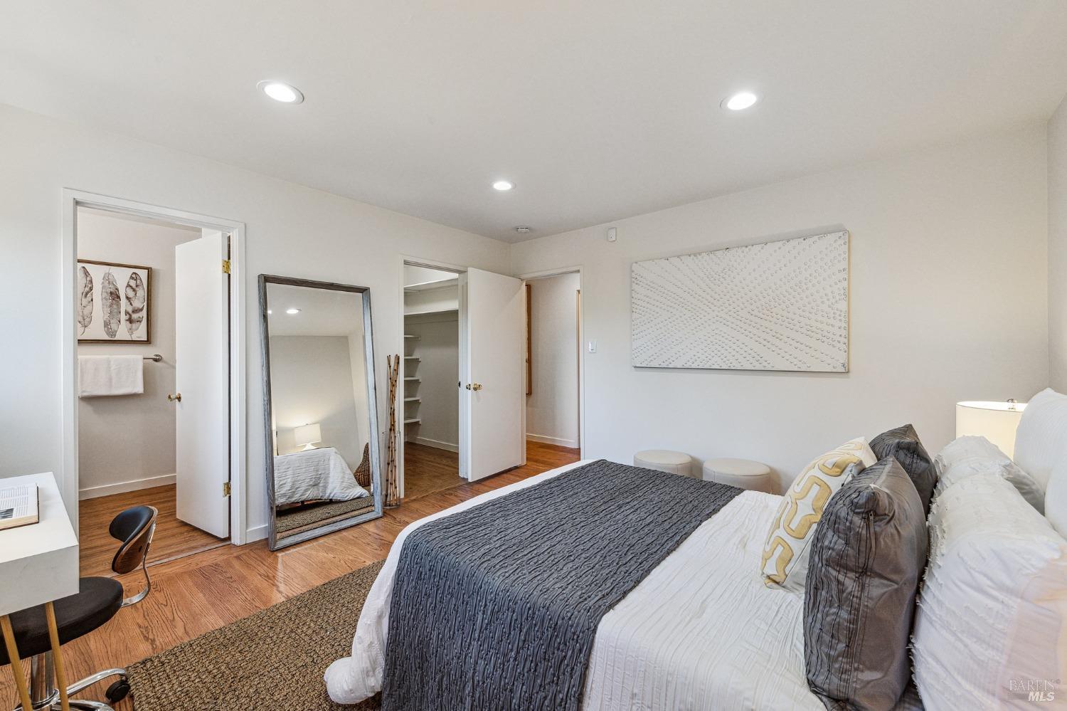 94 Longfellow Road Mill Valley, CA 94941 - Photo 17 of 38