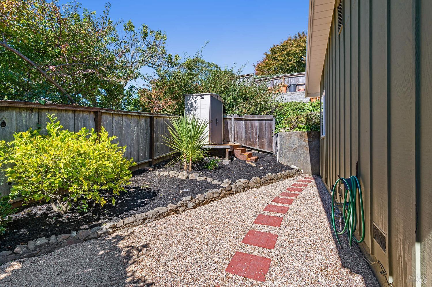 94 Longfellow Road Mill Valley, CA 94941 - Photo 25 of 38