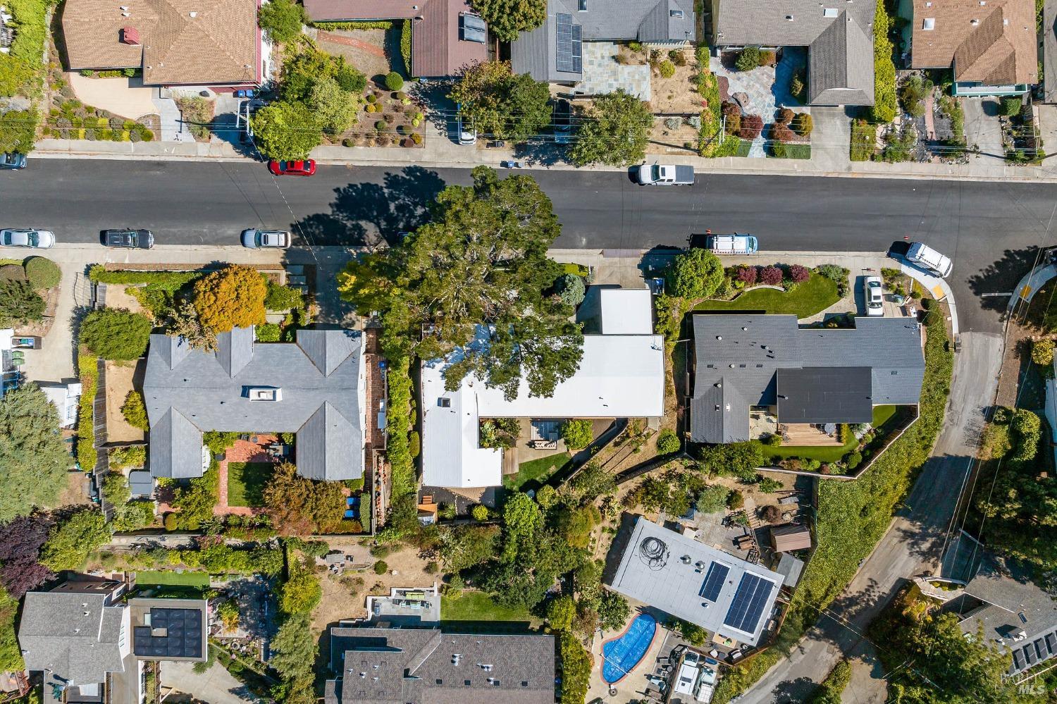 94 Longfellow Road Mill Valley, CA 94941 - Photo 32 of 38