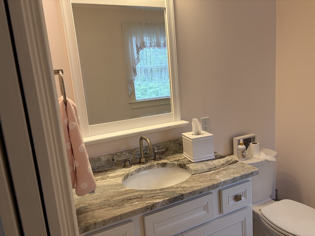 71 West Spring Street Avon, MA 02322 - Photo 35 of 41