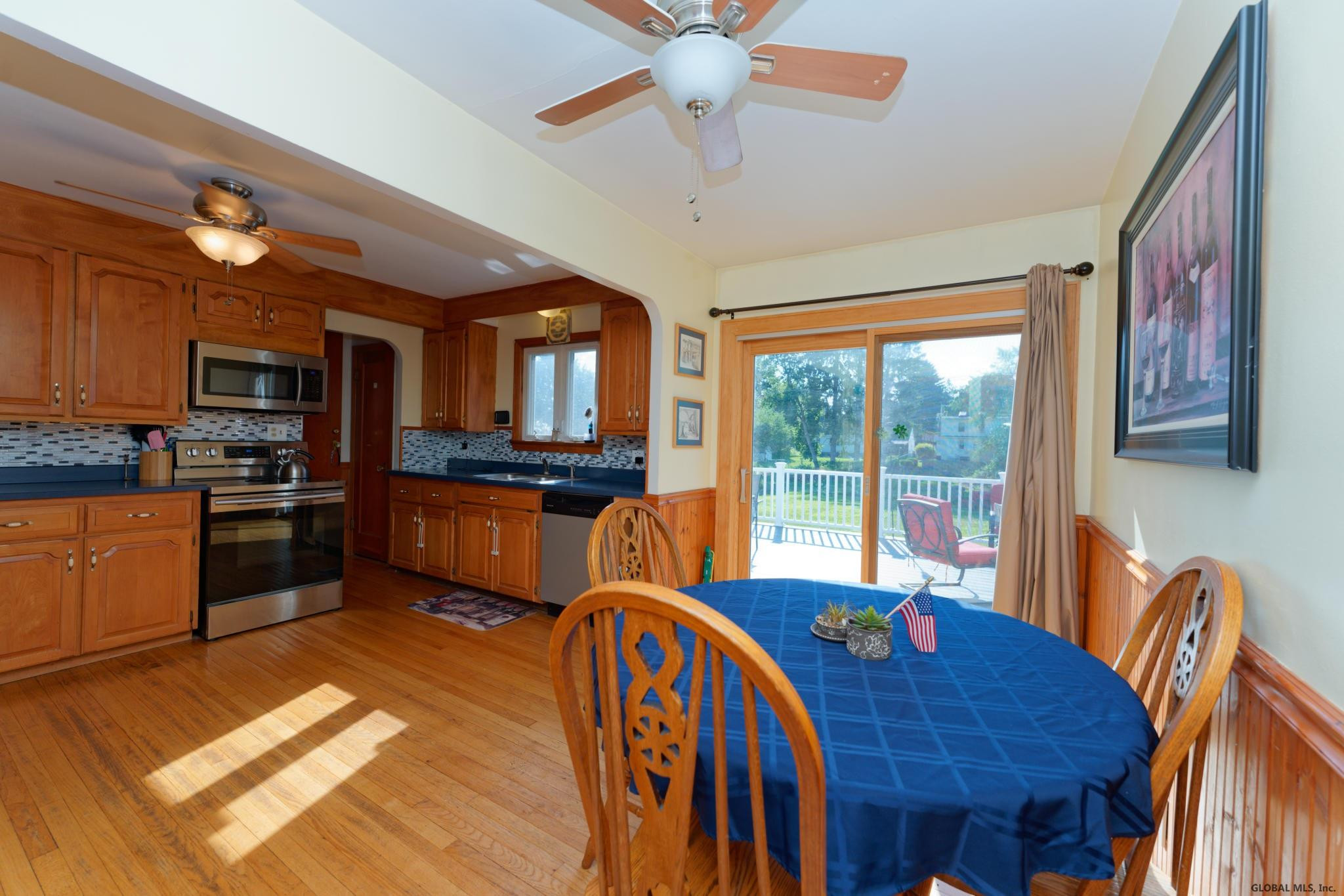 1046 Riggi Avenue Rotterdam, NY 12303 - Photo 7 of 26 Photo 7
