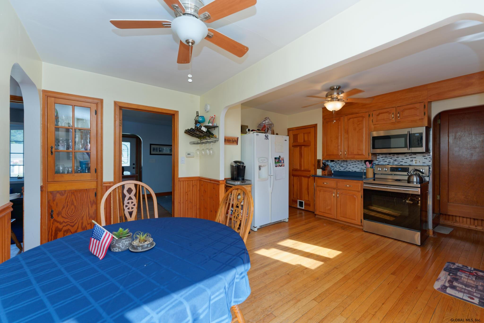 1046 Riggi Avenue Rotterdam, NY 12303 - Photo 8 of 26 Photo 8