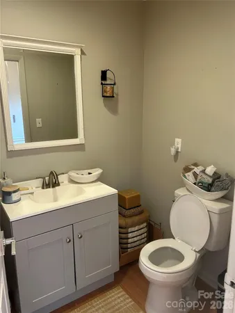 $325,000 | 512 Forest Lane, Yadkinville, NC 27055