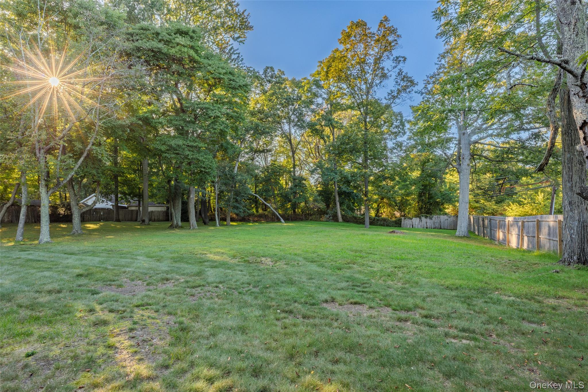 282 Harned Road Commack, NY 11725 - Photo 28 of 36 Gallery Image 28
