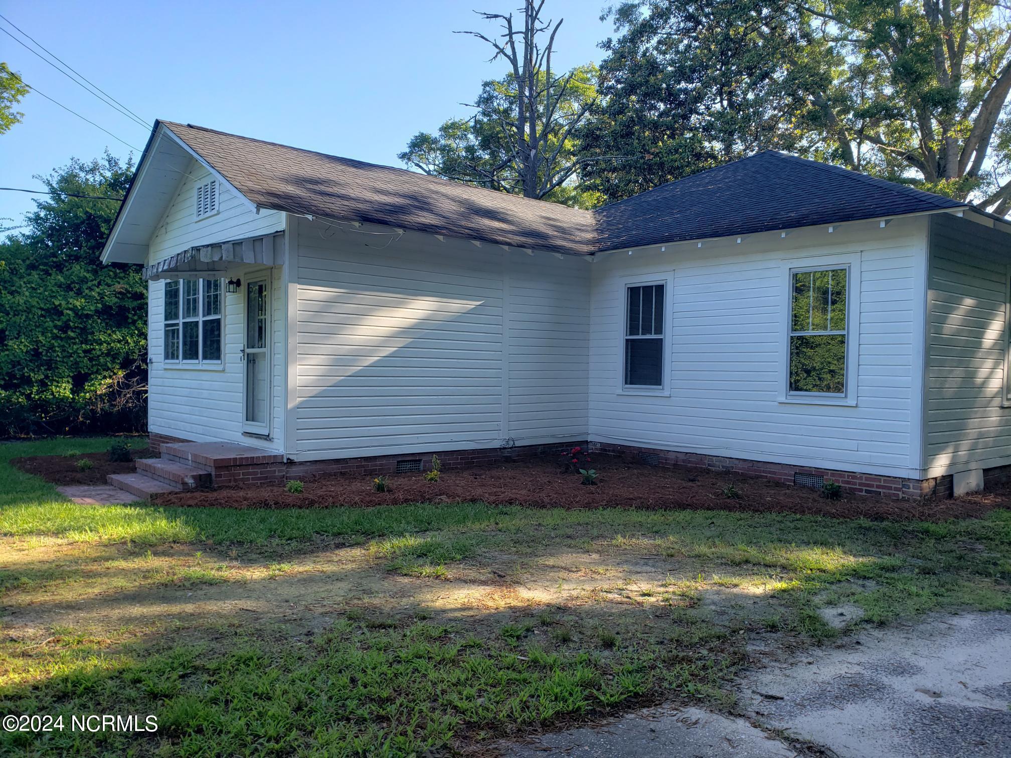 119 Maple Street Brunswick, NC 28472 - Photo 5 of 30 20240521_081833