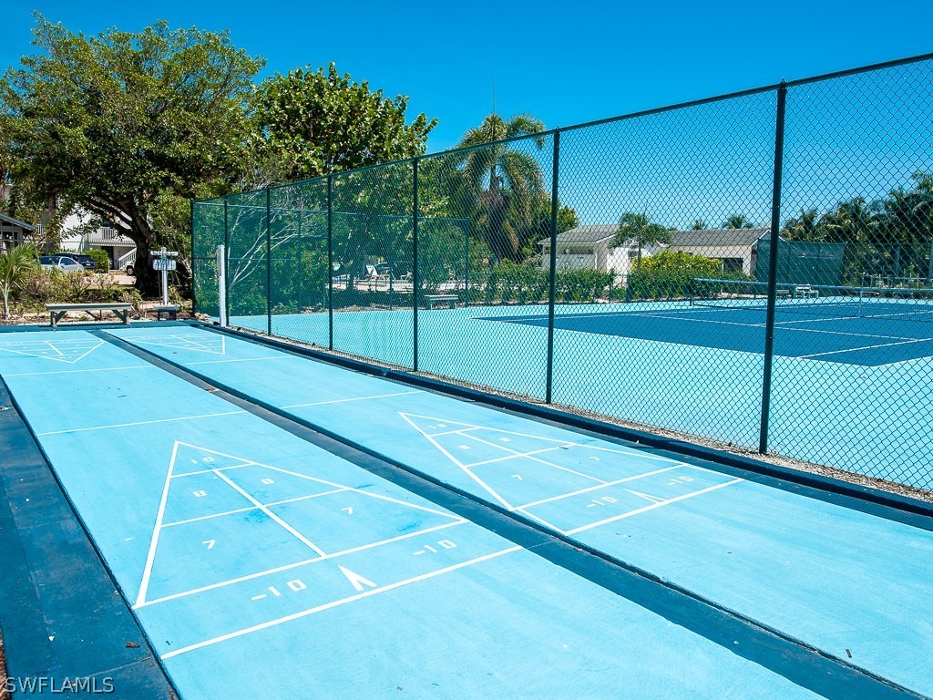 760 Sextant Drive, Unit 732 Sanibel, FL 33957 - Photo 32 of 35 a view of a tennis court