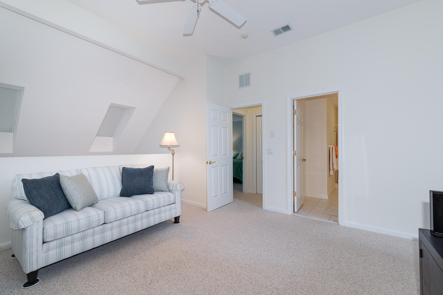 23 Gold Leaf Lane Mashpee, MA 02649 - Photo 16 of 33 a living room with furniture and a lamp