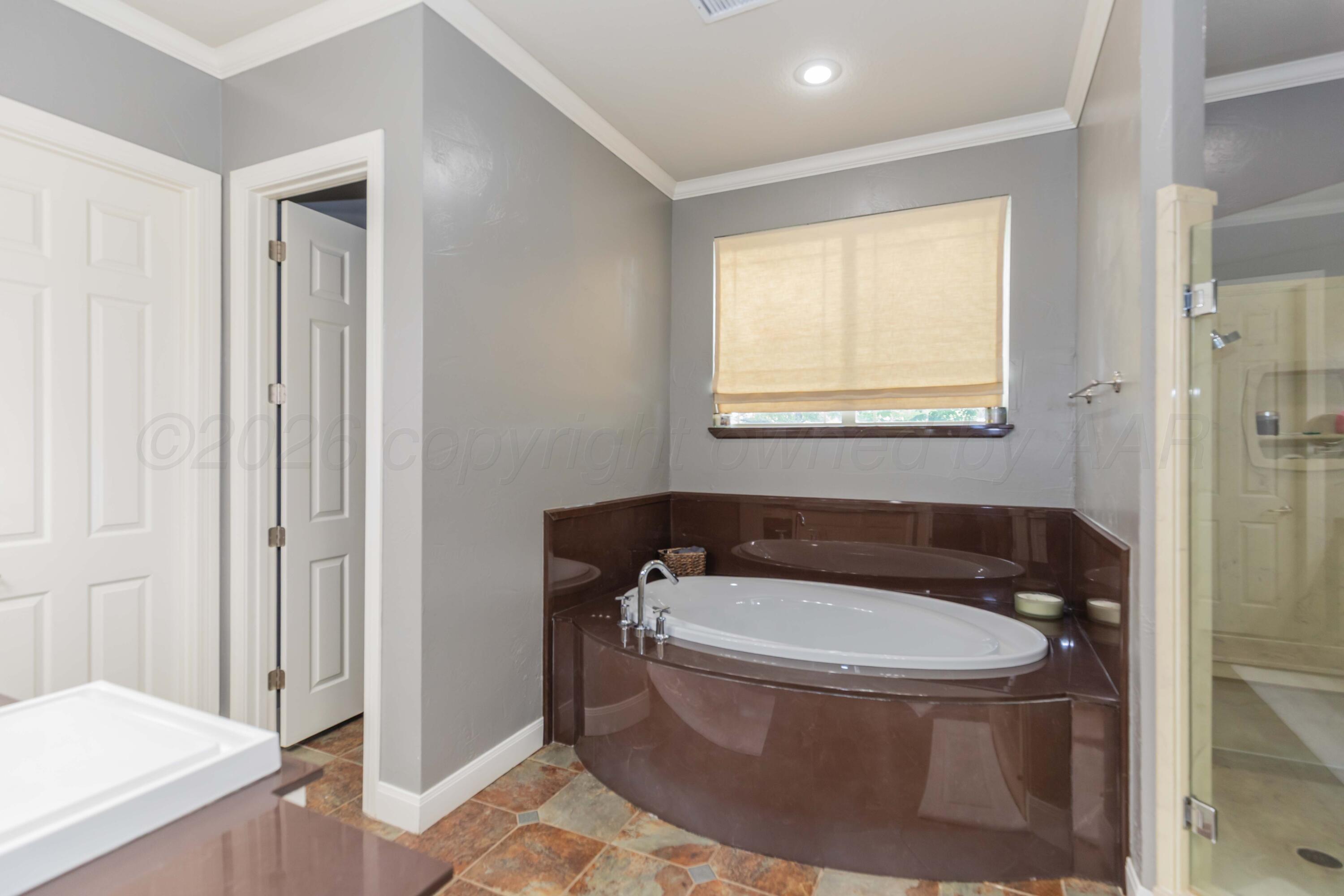5 Portrush Court Amarillo, TX 79124 - Photo 23 of 46 PRIMARY BATH VIEW 2