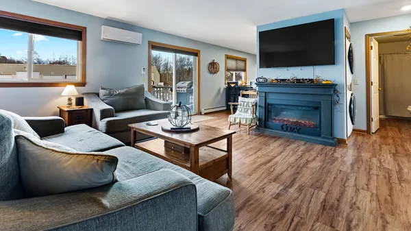 $1,250,000 | 108 Marina Road, Hampden, ME 04444