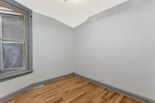 $1,625 | 6602 South Marquette Road, Unit 1, Chicago, IL 60637