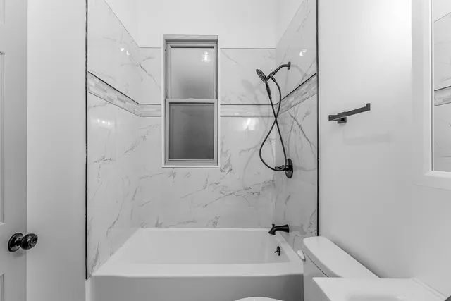 $1,625 | 6602 South Marquette Road, Unit 1, Chicago, IL 60637