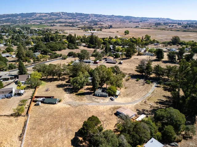 $1,689,000 | 635 Goodwin Avenue, Penngrove, CA 94951