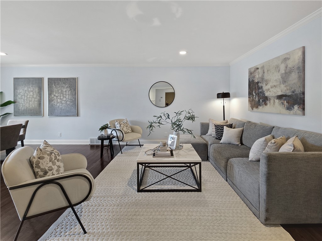 820 East Avenue, Unit UN700 Rochester, NY 14607 - Photo 12 of 39 Living Room