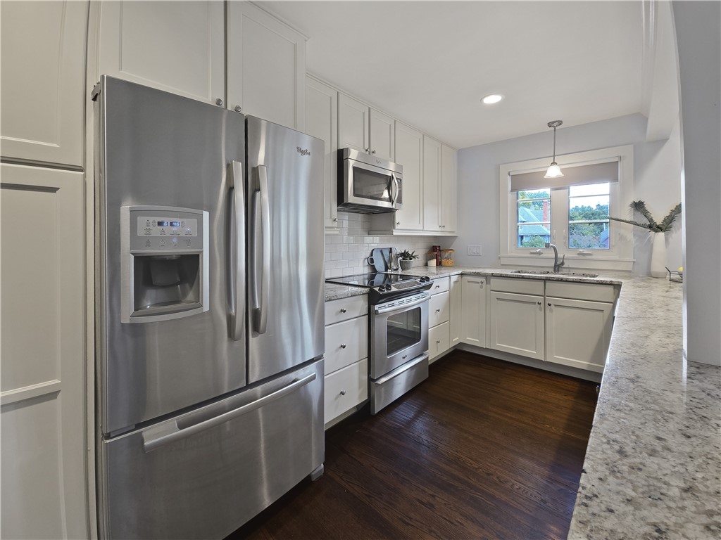 820 East Avenue, Unit UN700 Rochester, NY 14607 - Photo 15 of 39 Kitchen