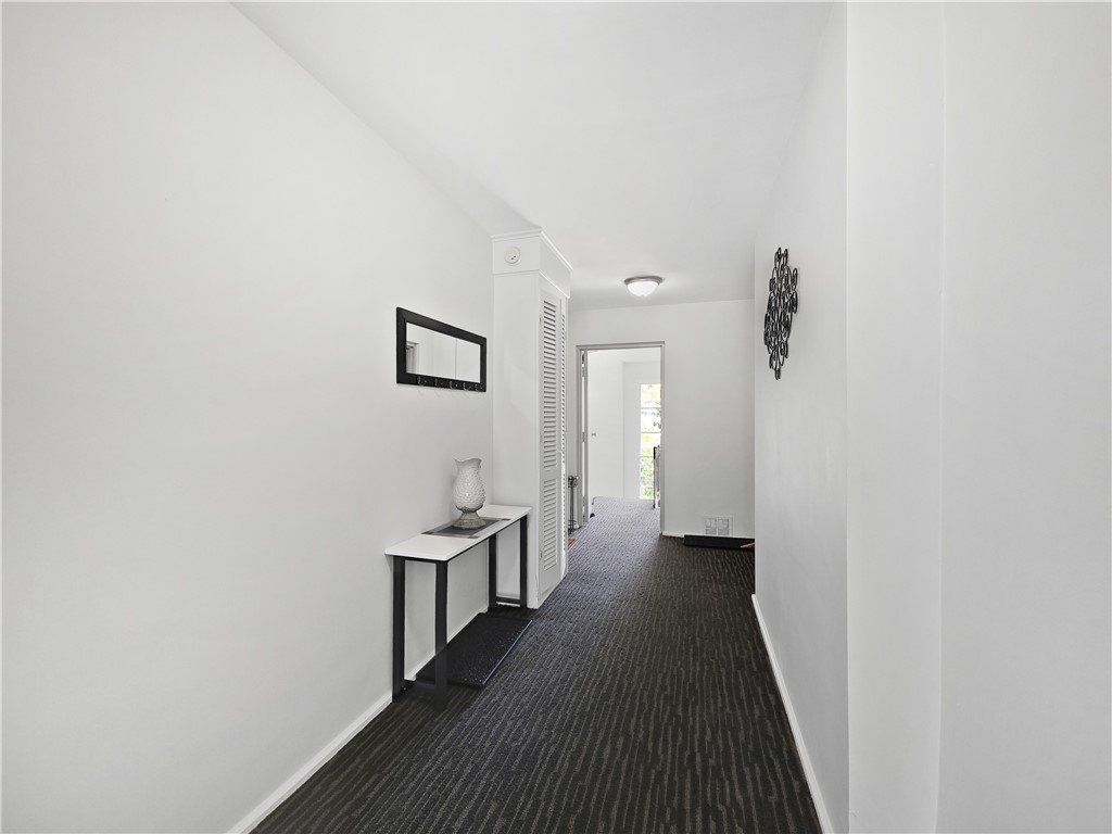 820 East Avenue, Unit UN700 Rochester, NY 14607 - Photo 36 of 39 Upstairs Hallway