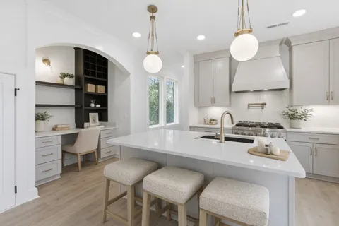 $650,000 | 2109 A Carter Avenue, Nashville, TN 37206