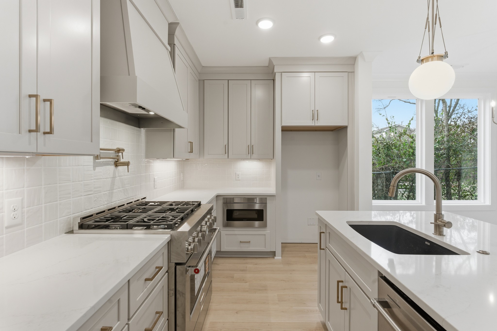 2109 A Carter Avenue Nashville, TN 37206 - Photo 11 of 38