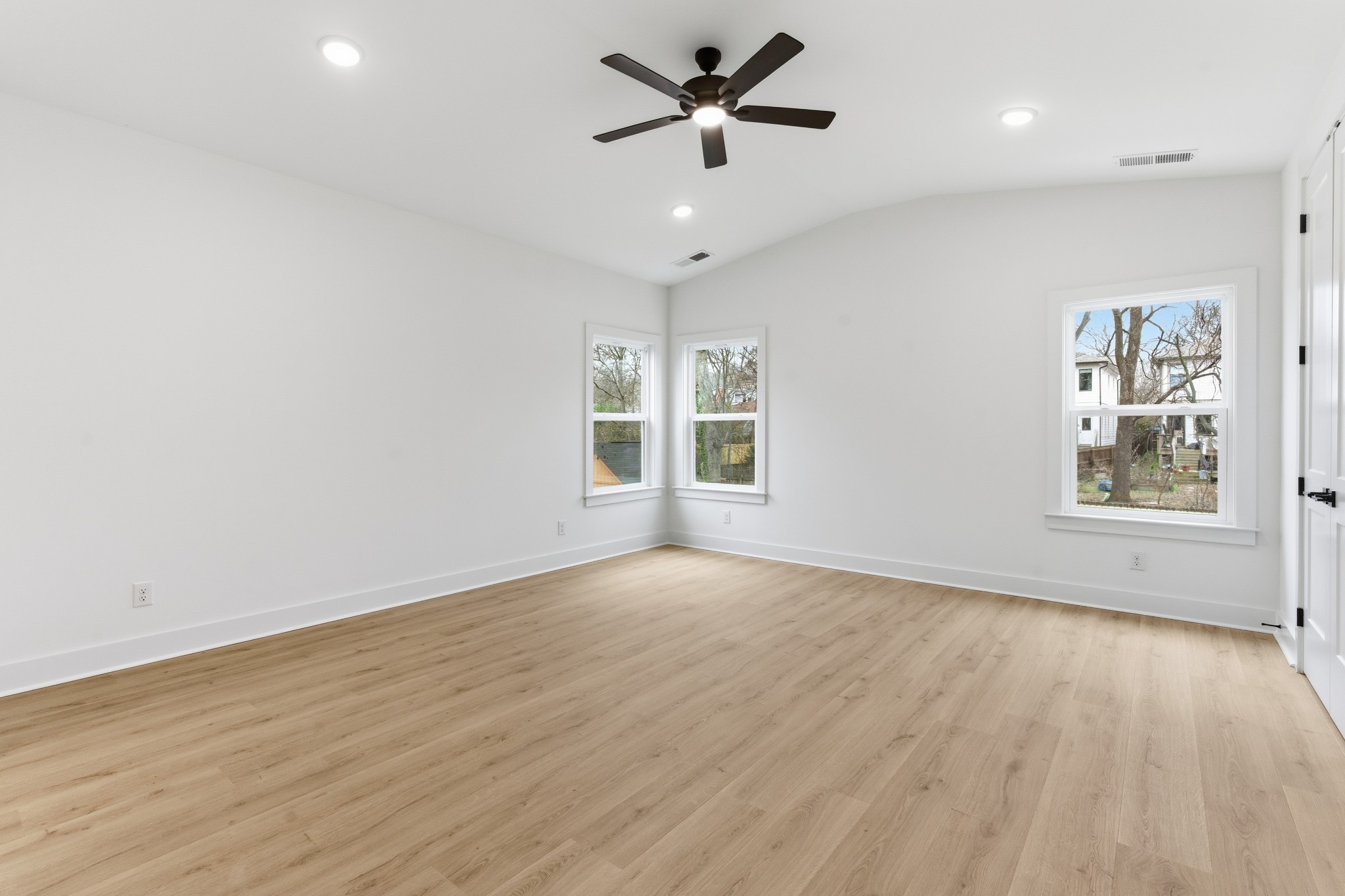 2109 A Carter Avenue Nashville, TN 37206 - Photo 19 of 38