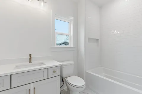 $644,500 | 2109 A Carter Avenue, Nashville, TN 37206