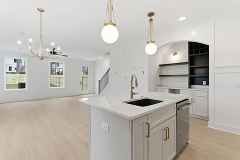 $650,000 | 2109 A Carter Avenue, Nashville, TN 37206