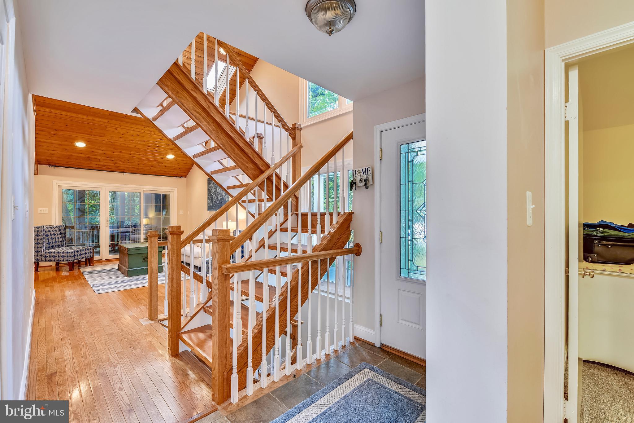 Bright and airy entryway