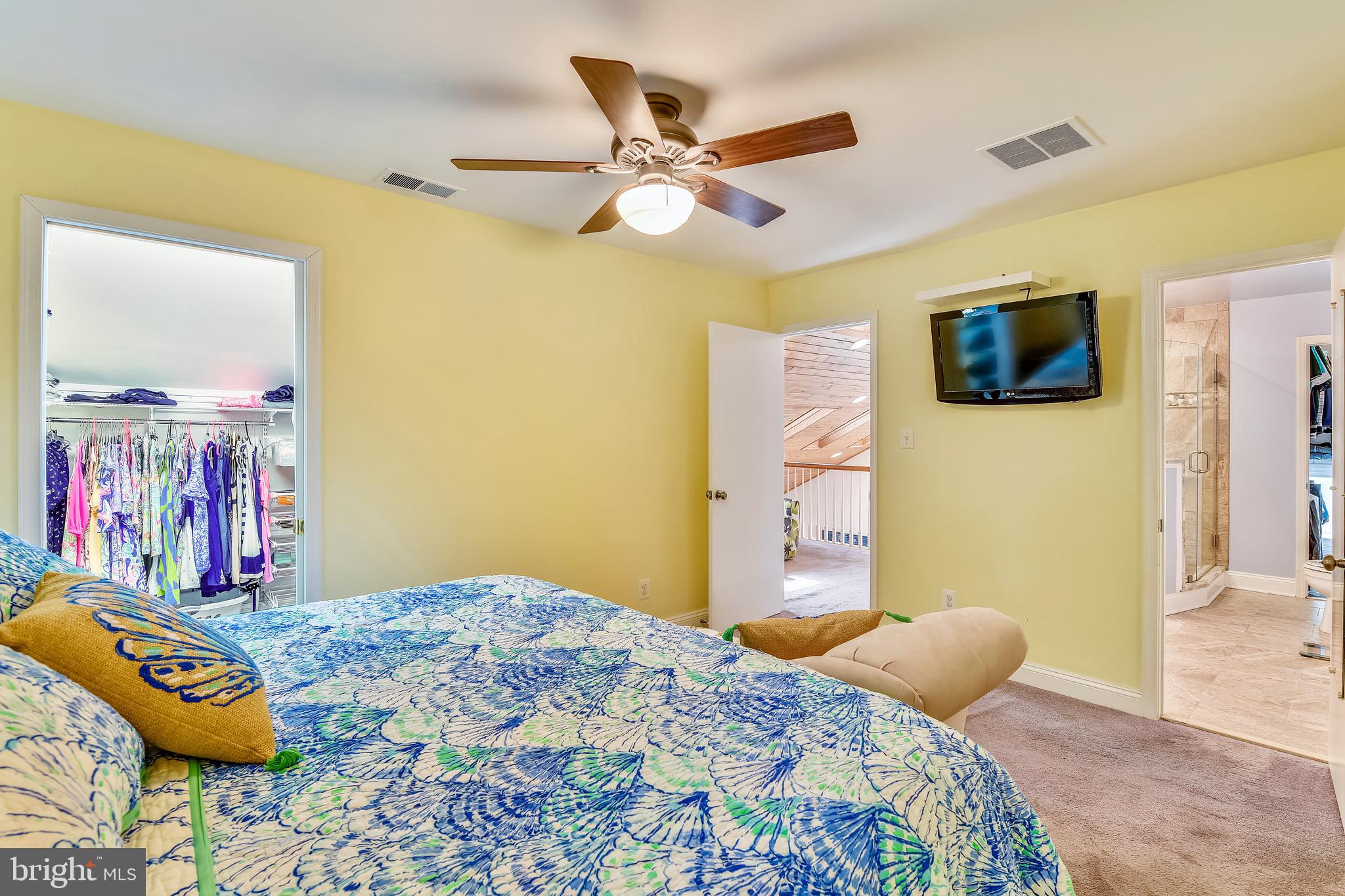 9317 Raintree Road Burke, VA 22015 - Photo 29 of 69 Master bedroom