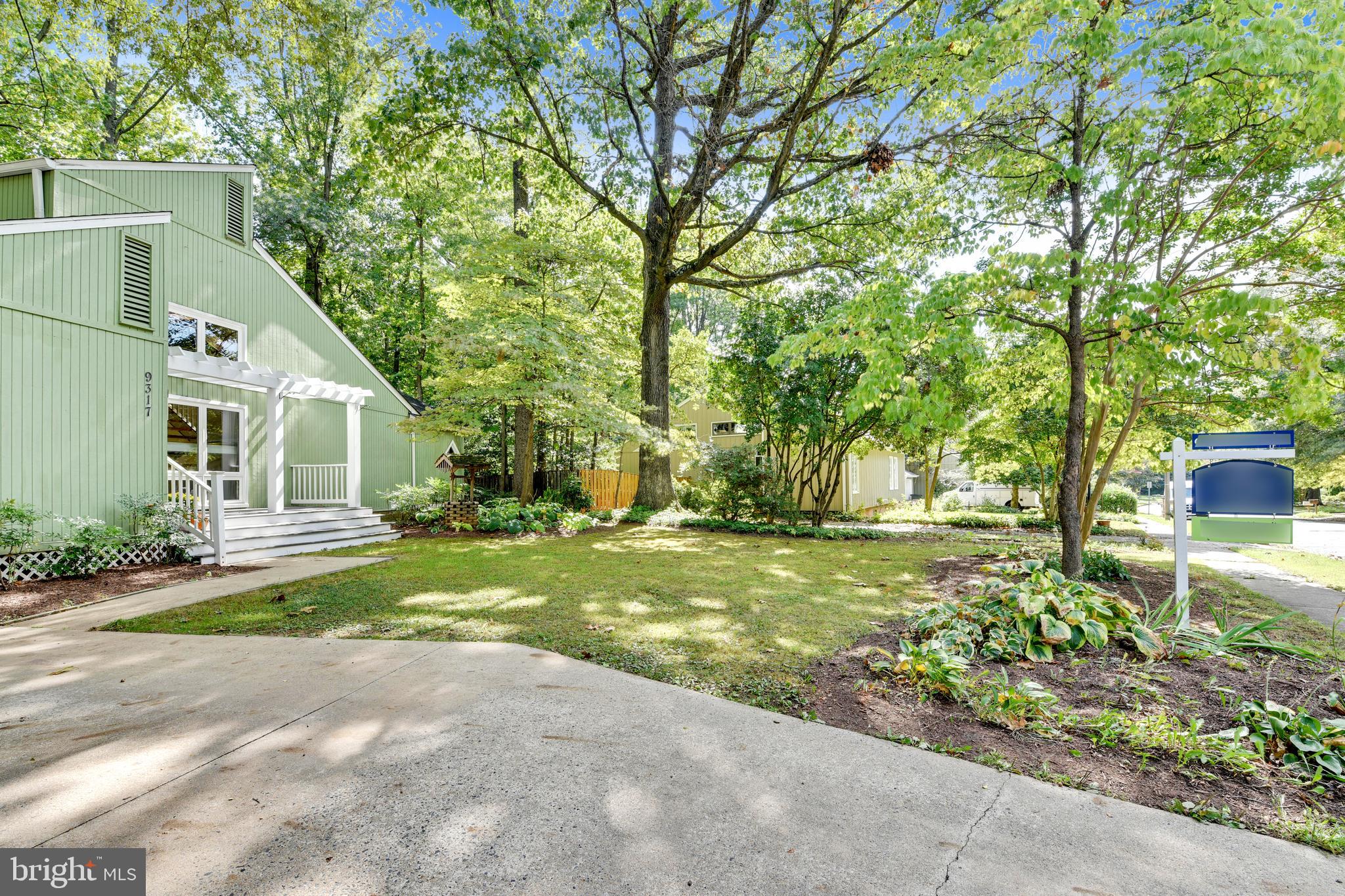 9317 Raintree Road Burke, VA 22015 - Photo 47 of 69 9317 Raintree - front yard