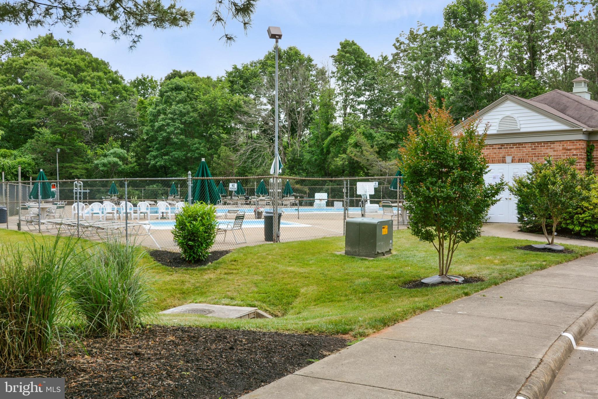 9317 Raintree Road Burke, VA 22015 - Photo 59 of 69 Community pool