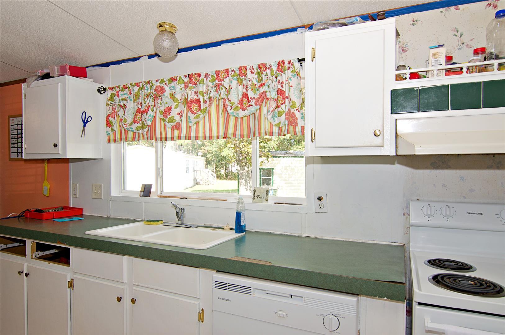 305 Compton Drive Moncks Corner, SC 29461 - Photo 11 of 24 12 (Large)