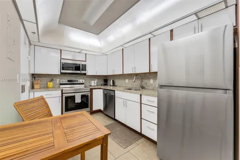 $489,000 | 3801 South Ocean Drive, Unit 7V, Hollywood, FL 33019