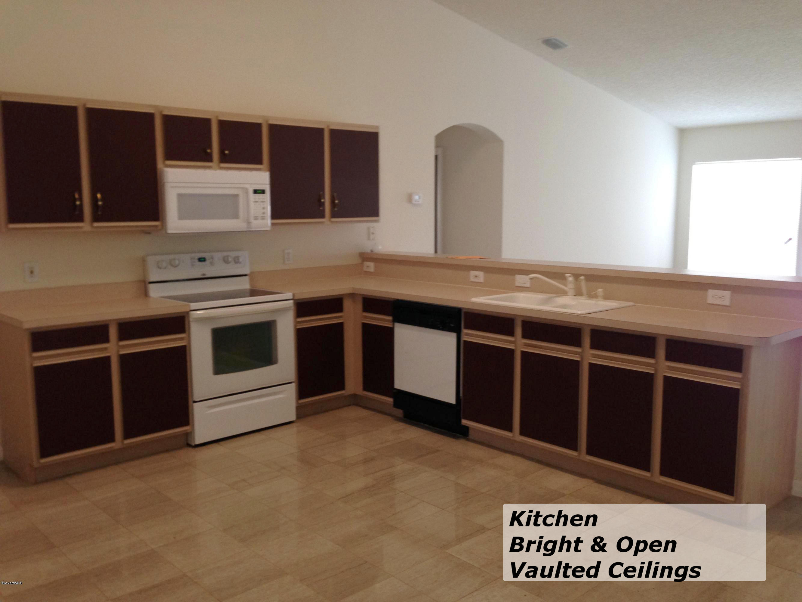 839 Raleigh Road Southeast Palm Bay, FL 32909 - Photo 8 of 13 Kitchen 1