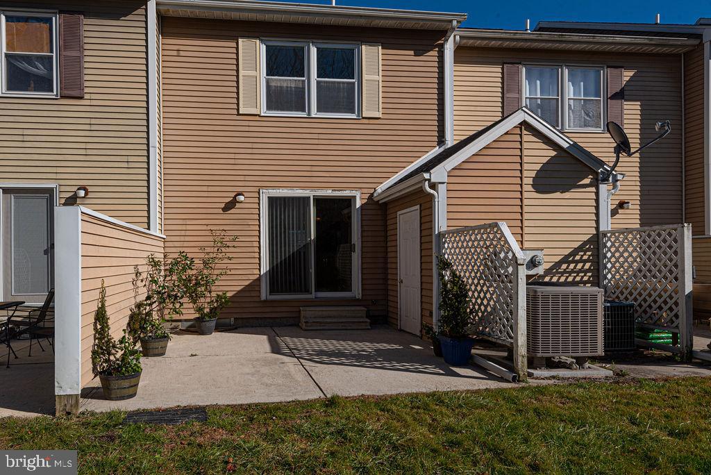 8 Franklin Square, Unit A8 Berlin, MD 21811 - Photo 4 of 37