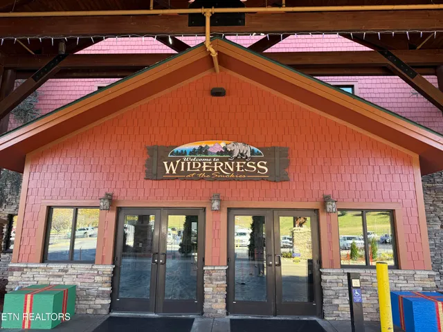 $770,000 | 1424 Old Knoxville Highway, Unit 11003 5, Sevierville, TN 37876