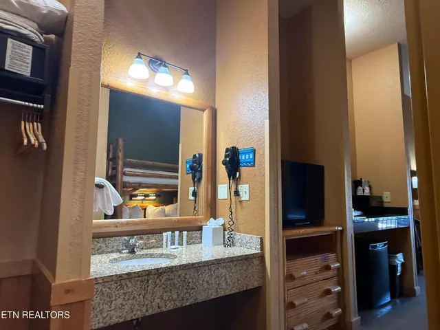 $770,000 | 1424 Old Knoxville Highway, Unit 11003 5, Sevierville, TN 37876