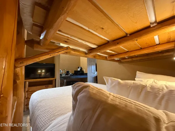 $558,000 | 1424 Old Knoxville Highway, Unit 11003 5, Sevierville, TN 37876