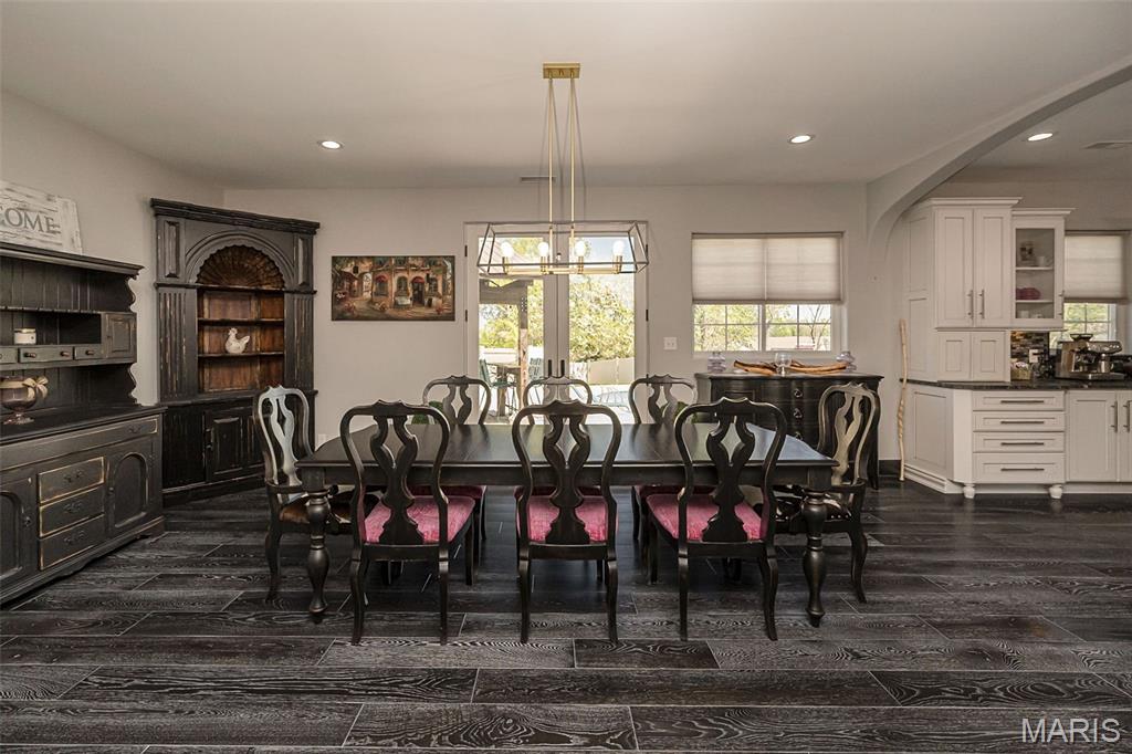 604 Glyn Cagny Road Ballwin, MO 63021 - Photo 14 of 74