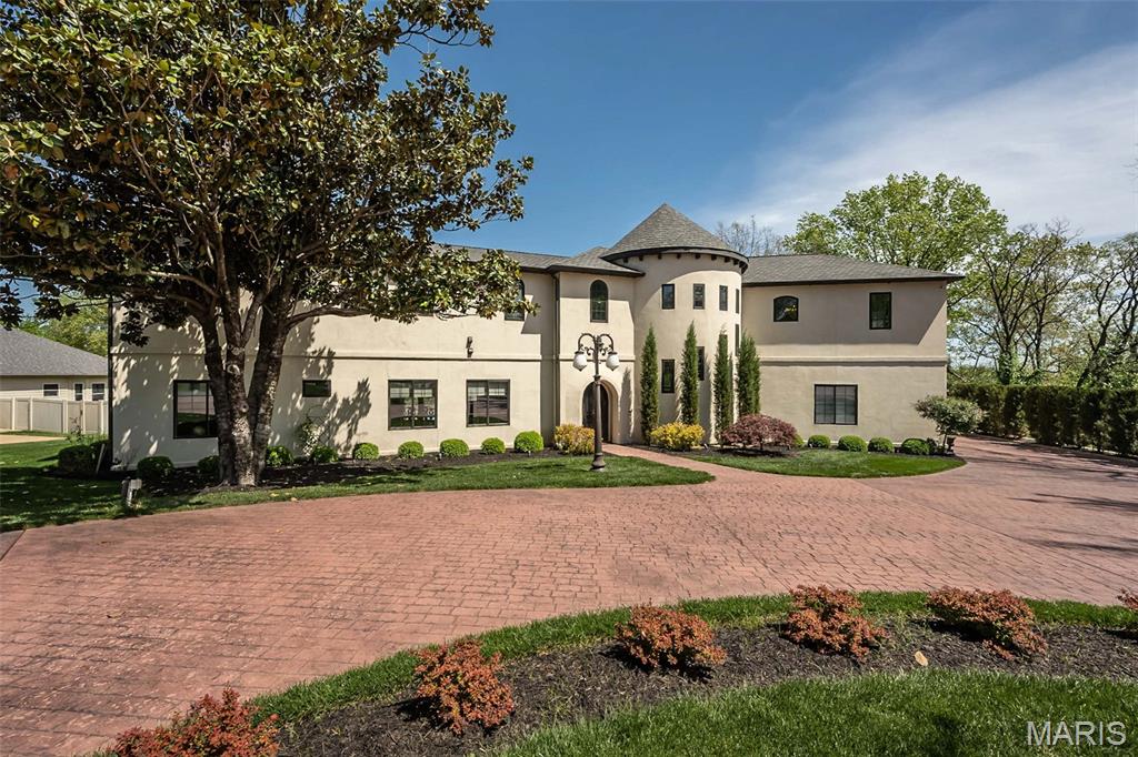 604 Glyn Cagny Road Ballwin, MO 63021 - Photo 2 of 74
