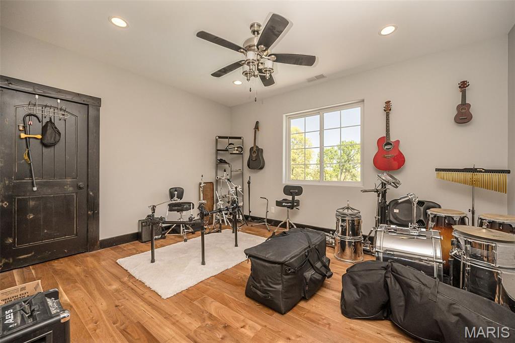 604 Glyn Cagny Road Ballwin, MO 63021 - Photo 34 of 74