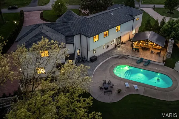 $1,450,000 | 604 Glyn Cagny Road, Ballwin, MO 63021