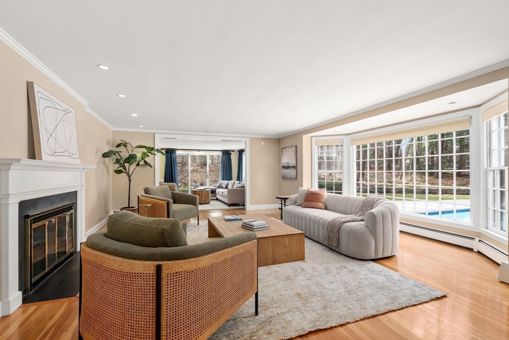 80 Black Oak Road Weston, MA 02493 - Photo 3 of 32 Gallery Image 3
