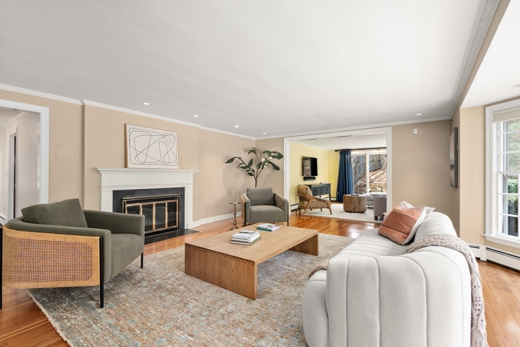 80 Black Oak Road Weston, MA 02493 - Photo 4 of 32 Gallery Image 4