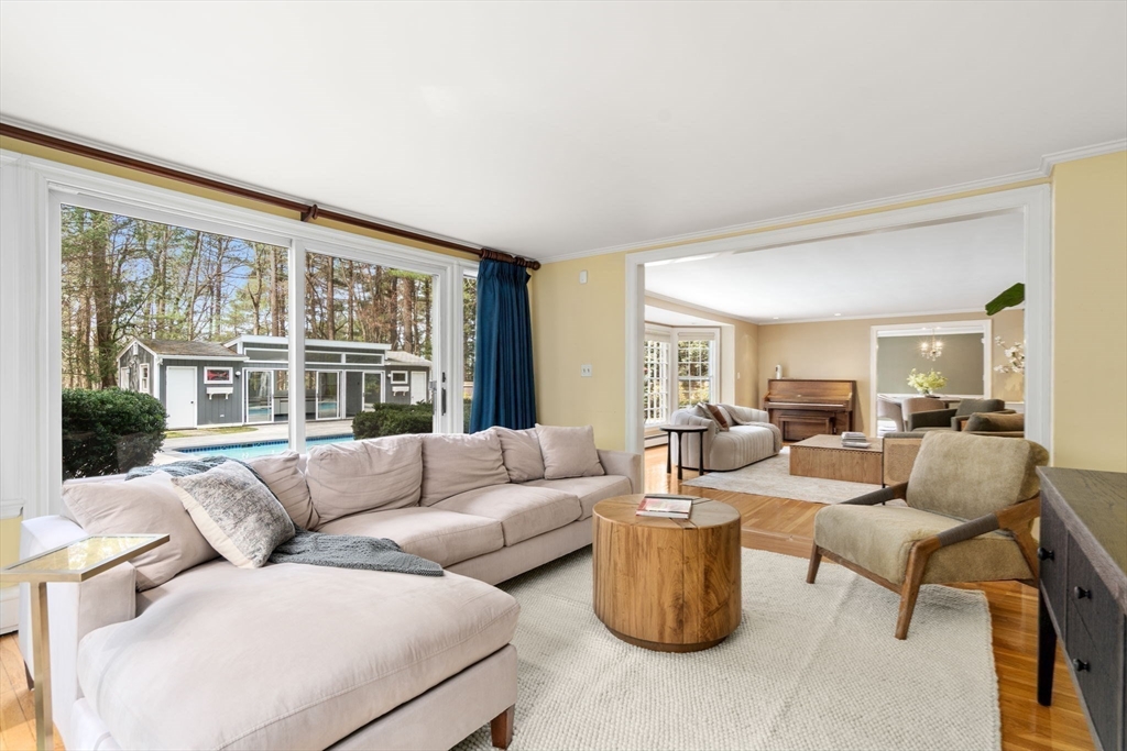 80 Black Oak Road Weston, MA 02493 - Photo 5 of 32 Gallery Image 5