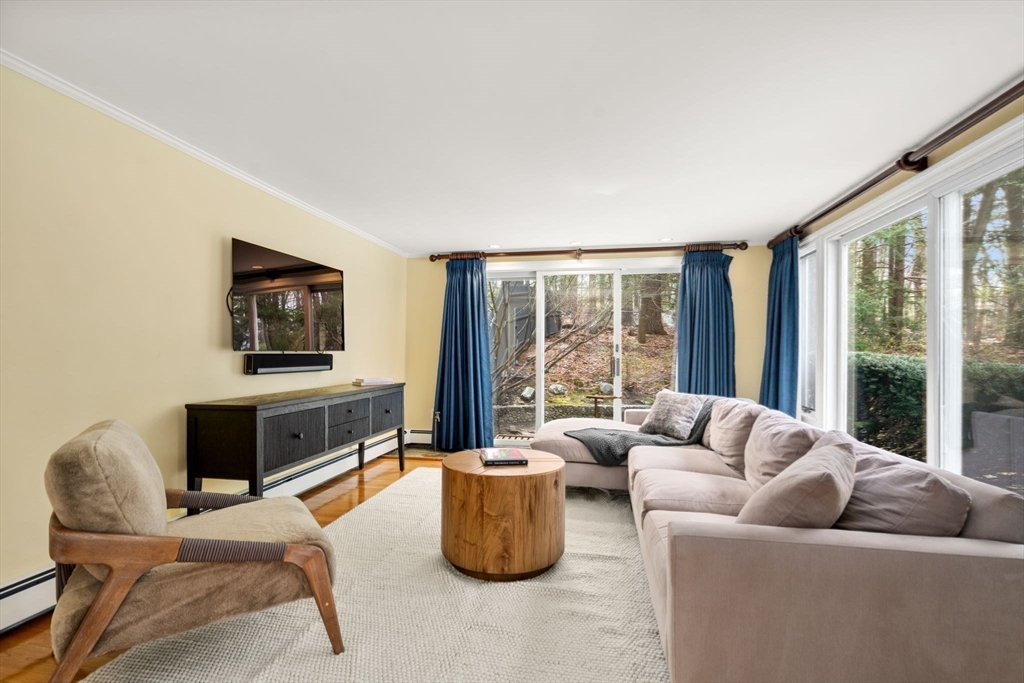 80 Black Oak Road Weston, MA 02493 - Photo 6 of 32 Gallery Image 6