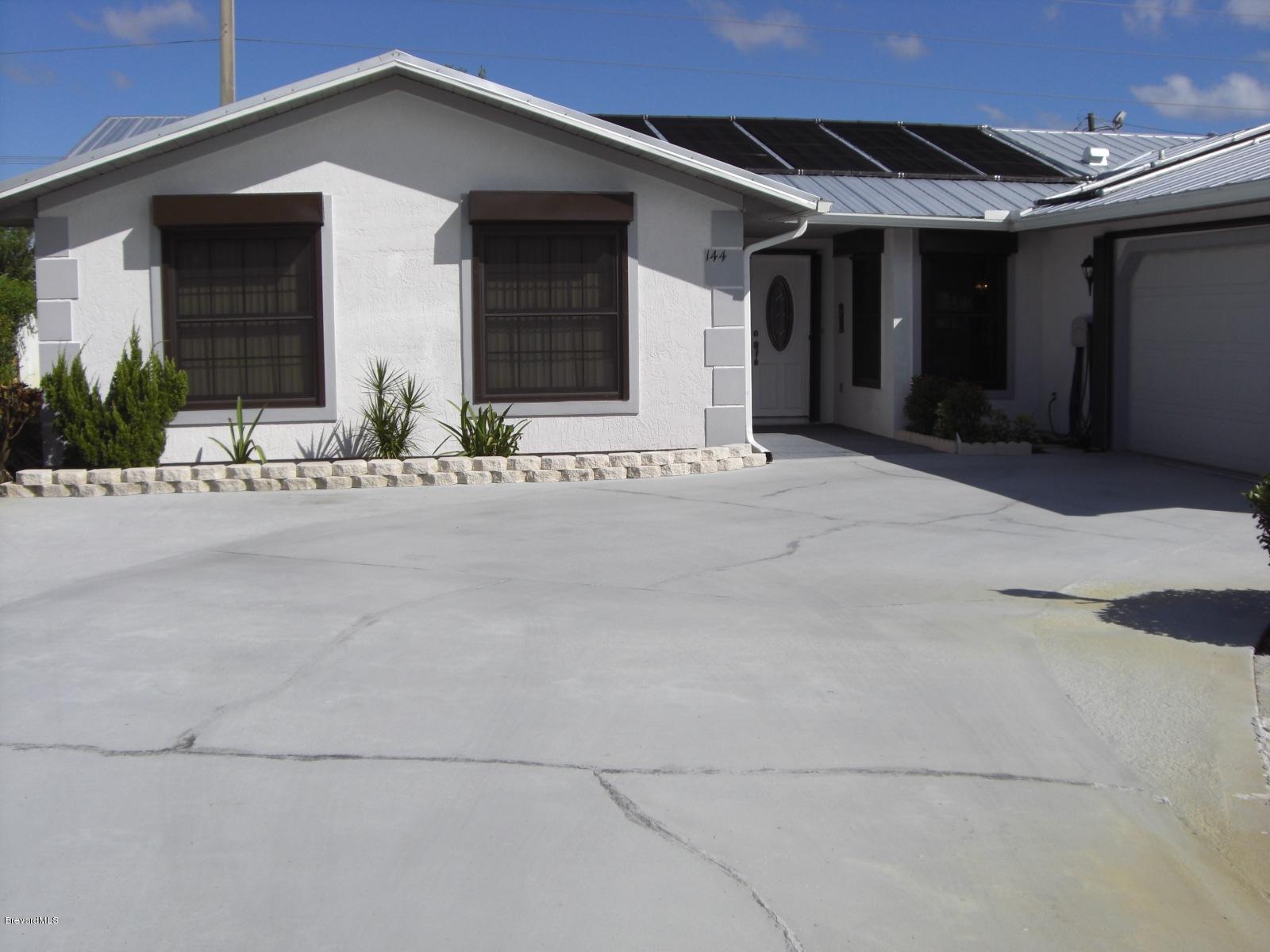 144 Del Monte Road, Unit 15 Sebastian, FL 32958 - Photo 1 of 9 144 Wimbrow 001