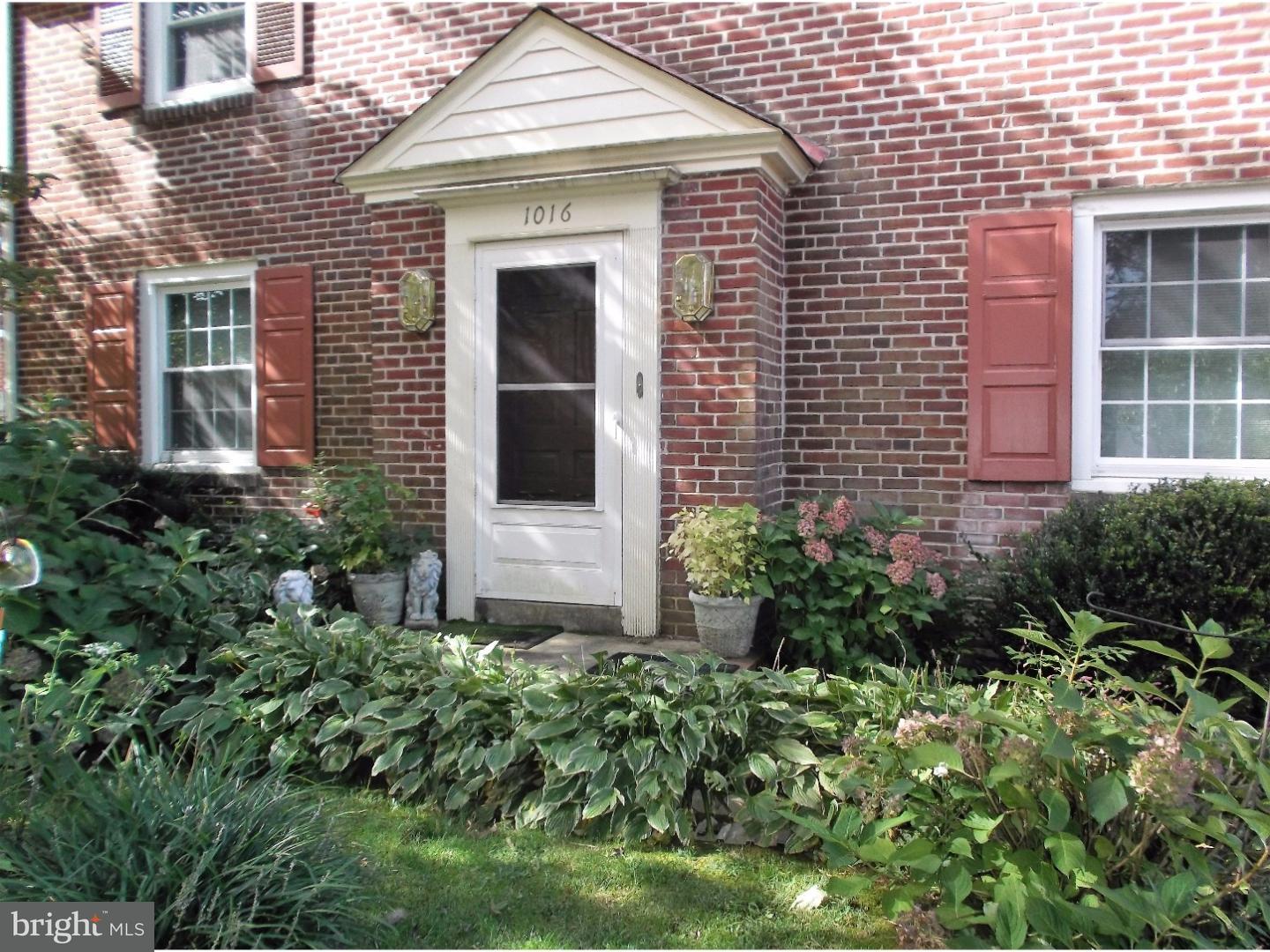 1016 Southampton Road Philadelphia, PA 19116 - Photo 2 of 25