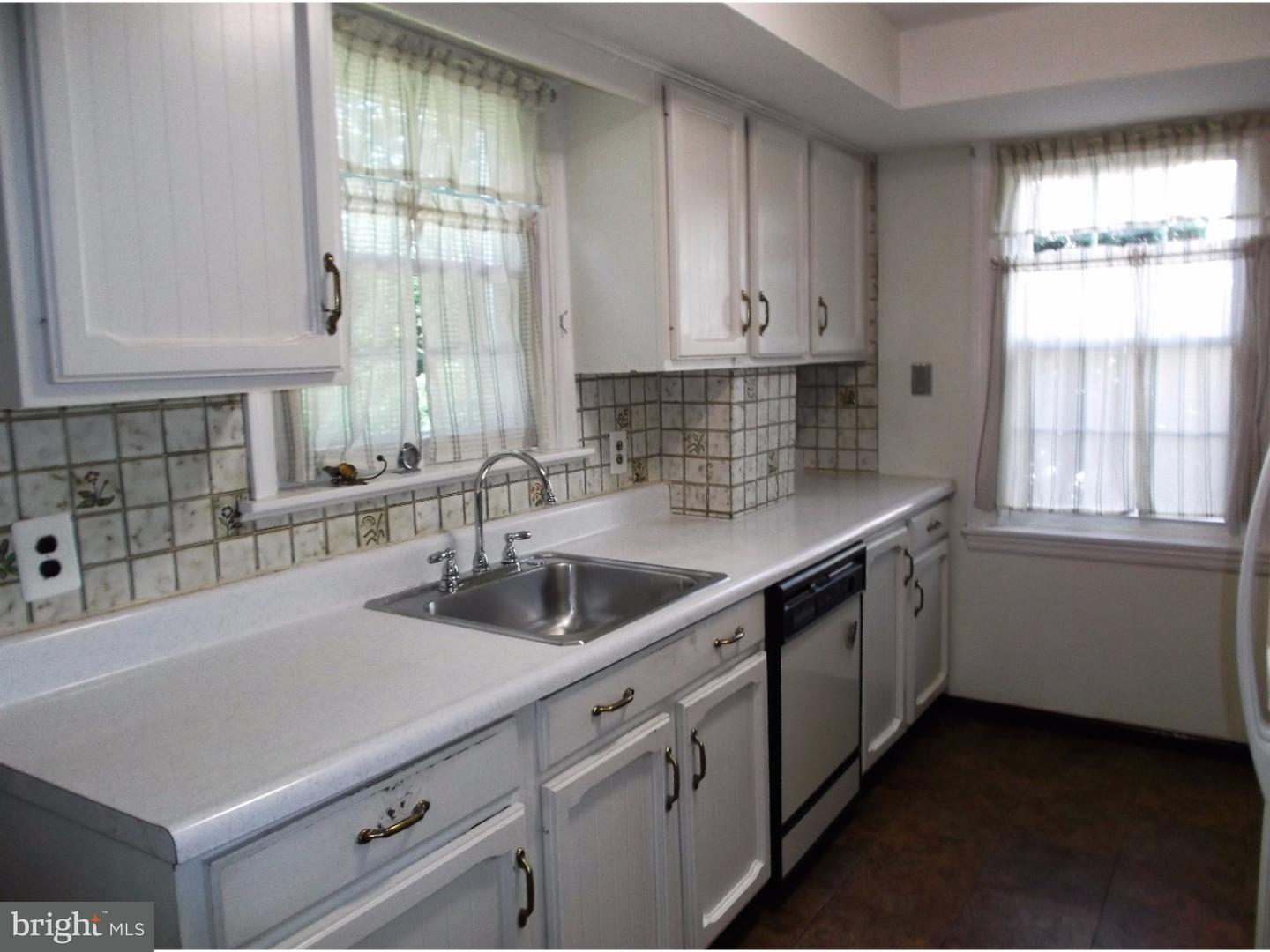 1016 Southampton Road Philadelphia, PA 19116 - Photo 10 of 25