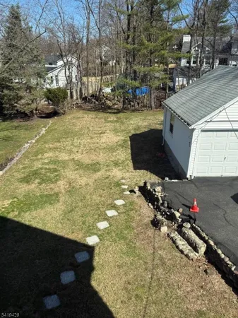 $2,250 | 31 Linda Vista Avenue, Unit 2, North Haledon, NJ 07508