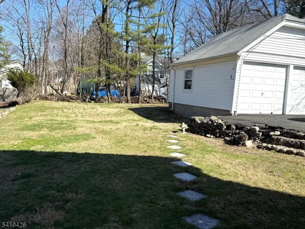 $2,250 | 31 Linda Vista Avenue, Unit 2, North Haledon, NJ 07508