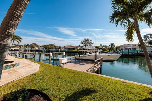 $3,775,000 | 1976 Kansas Avenue Northeast, St. Petersburg, FL 33703