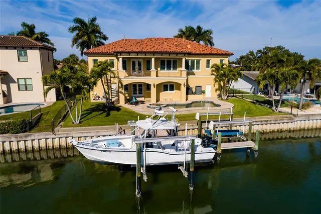 $3,775,000 | 1976 Kansas Avenue Northeast, St. Petersburg, FL 33703